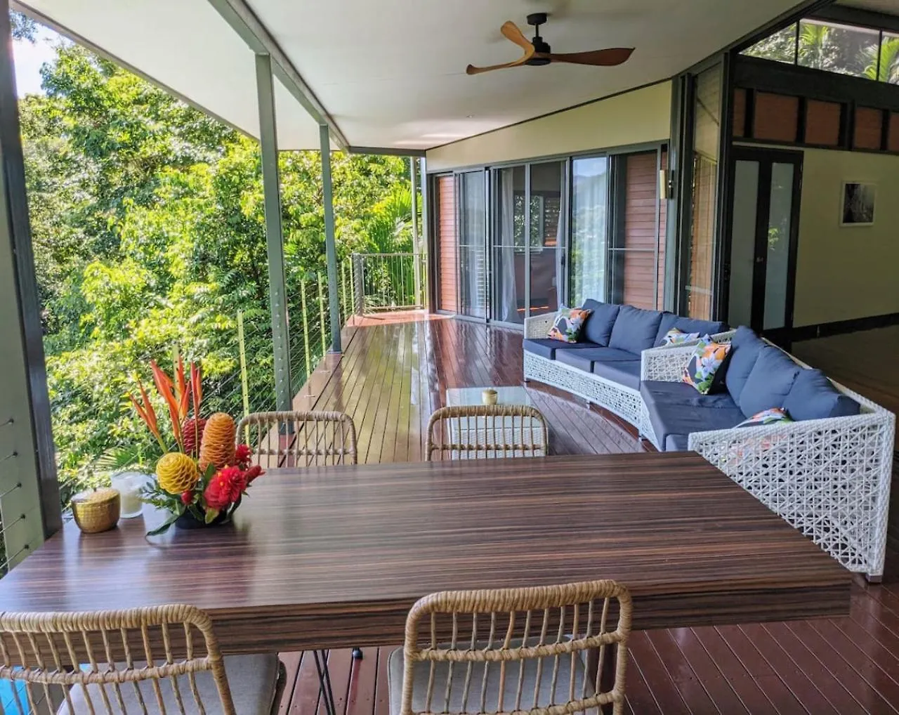Planchonella Rainforest Pavilion Edge Hill Αυστραλία